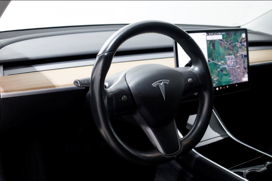 Tesla Model 3 Long Range AWD 19inch/Autopilot/Panoramadak SOH 83% Marge 03-2019