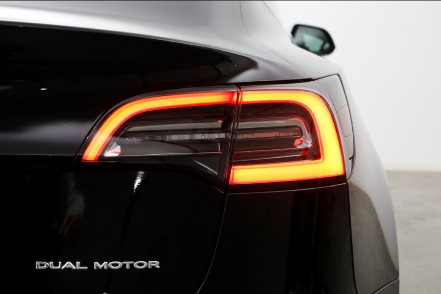 Tesla Model 3 Long Range AWD 19inch/Autopilot/Panoramadak SOH 83% Marge 03-2019