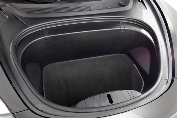 Tesla Model 3 Long Range AWD 19inch/Autopilot/Panoramadak SOH 83% Marge 03-2019