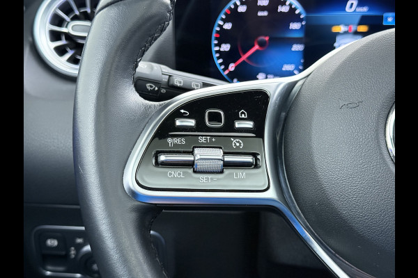 Mercedes-Benz B-Klasse 250e Luxury // Trekhaak // Panorama dak // Camera // MultiBeam LED // Sfeerverlichting // Stoelverwarming // Wide Screen