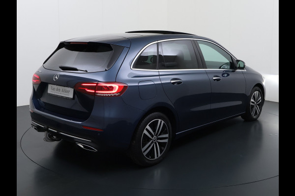Mercedes-Benz B-Klasse 250e Luxury // Trekhaak // Panorama dak // Camera // MultiBeam LED // Sfeerverlichting // Stoelverwarming // Wide Screen