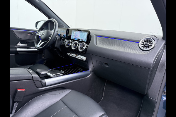 Mercedes-Benz B-Klasse 250e Luxury // Trekhaak // Panorama dak // Camera // MultiBeam LED // Sfeerverlichting // Stoelverwarming // Wide Screen