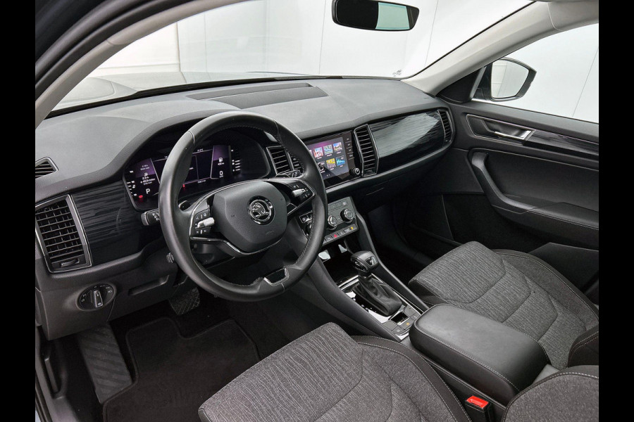 Škoda Kodiaq 1.5 TSI 150pk Automaat Style 7p. | Navigatie | Apple Carplay/Android Auto | Adaptive Cruise Control | Parkeer sensoren | Camera | Elektrische achterklep | Stoel- en stuurverwarming | Virtual Cockpit | Keyless Entry/Start | Ledverlichting | Getinte ramen | Climate Control