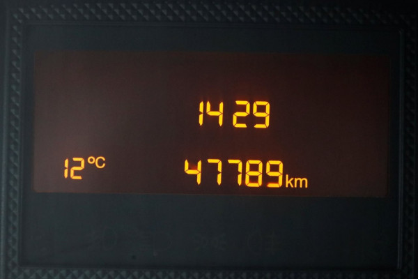 Opel Movano 2.2D 140pk Bakwagen met laadklep 1.060kg laadvermogen 05-2022