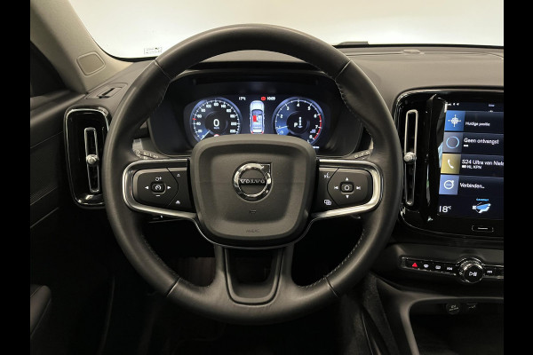 Volvo XC40 1.5 T2 Business Pro | Climate Control | Navigatie | Apple Carplay/Android Auto | PDC Achter | Trekhaak | Cruise Control | Lichtmetalen Velgen
