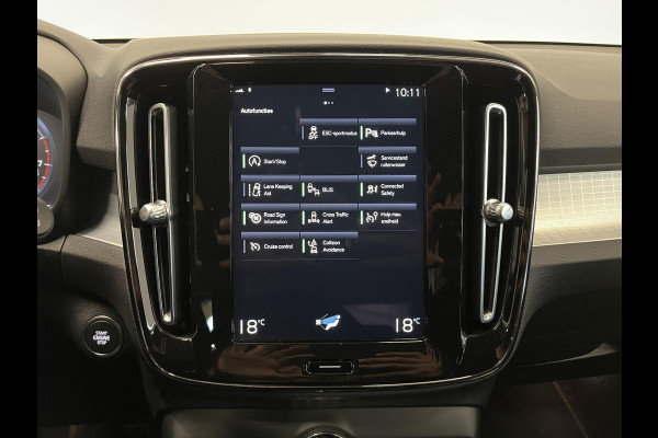 Volvo XC40 1.5 T2 Business Pro | Climate Control | Navigatie | Apple Carplay/Android Auto | PDC Achter | Trekhaak | Cruise Control | Lichtmetalen Velgen