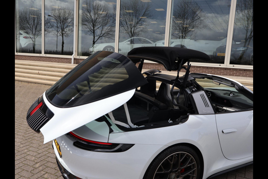 Porsche 911 Targa 4S 3.0 450 PK 992 ORIGINEEL NEDERLANDS | SPORTUITLAAT | 17.981 KM | 360 CAMERA | 20 INCH LMV