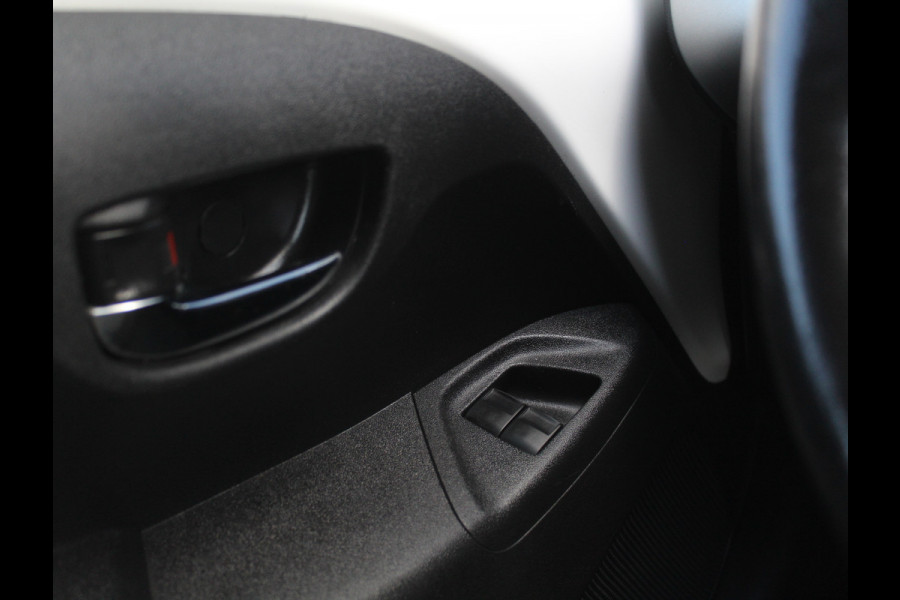 Toyota Aygo 1.0 VVT-i x-fun AIRCO | CAMERA | STB | LED | ELRM/SP | CV