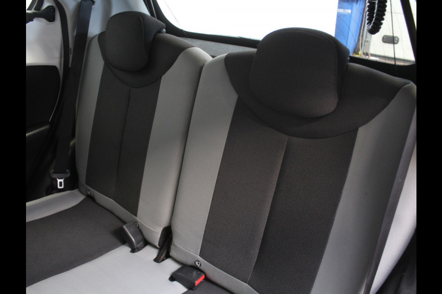 Toyota Aygo 1.0 VVT-i x-fun AIRCO | CAMERA | STB | LED | ELRM/SP | CV