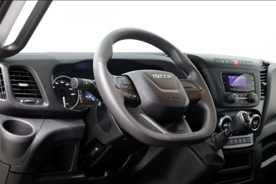 Iveco Daily 35C14 136pk Bakwagen met laadklep en zijdeur 04-2024