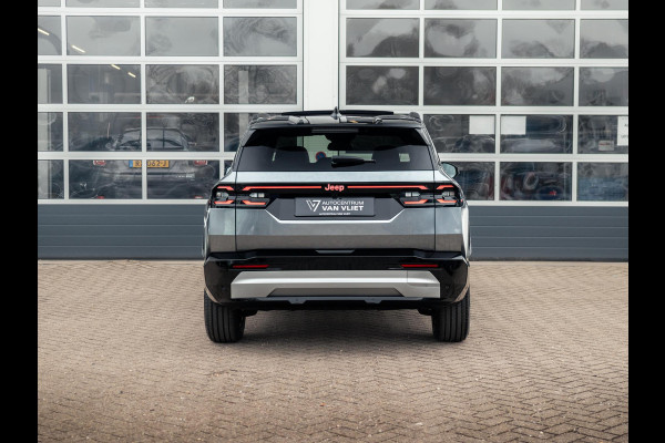 Jeep Compass 1.2 e-Hybrid First Edition | Uit voorraad leverbaar | Adapt. Cruise | Camera | Carplay | 18" | Elektr. A-Klep | Navi | Winter Pack | Schuif/Kanteldak