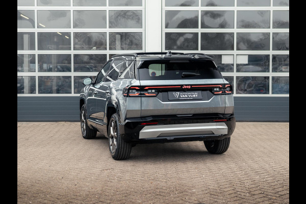 Jeep Compass 1.2 e-Hybrid First Edition | Uit voorraad leverbaar | Adapt. Cruise | Camera | Carplay | 18" | Elektr. A-Klep | Navi | Winter Pack | Schuif/Kanteldak