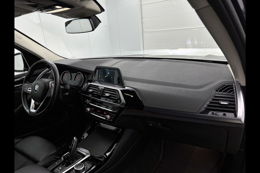 BMW X3 XDrive20i Launch Edition High Executive (Dealer OnderH, Navi, Camera, Parkeersensoren, StoelV, Cruise Con, Climate Con,Etc)