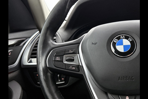 BMW X3 XDrive20i Launch Edition High Executive (Dealer OnderH, Navi, Camera, Parkeersensoren, StoelV, Cruise Con, Climate Con,Etc)