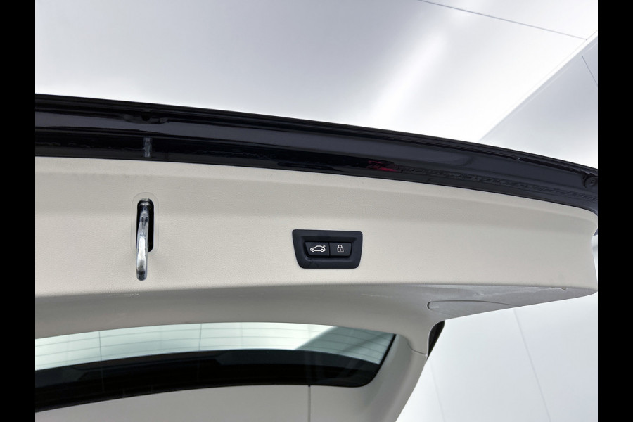 BMW X3 XDrive20i Launch Edition High Executive (Dealer OnderH, Navi, Camera, Parkeersensoren, StoelV, Cruise Con, Climate Con,Etc)