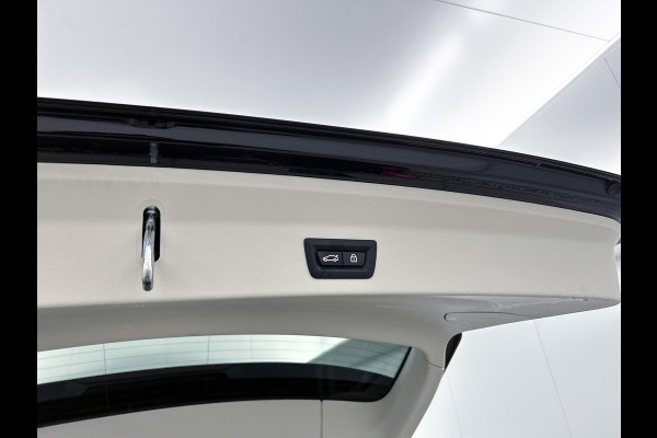 BMW X3 XDrive20i Launch Edition High Executive (Dealer OnderH, Navi, Camera, Parkeersensoren, StoelV, Cruise Con, Climate Con,Etc)