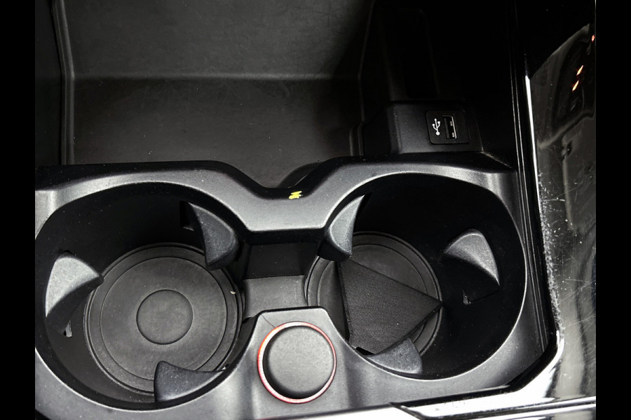 BMW X3 XDrive20i Launch Edition High Executive (Dealer OnderH, Navi, Camera, Parkeersensoren, StoelV, Cruise Con, Climate Con,Etc)