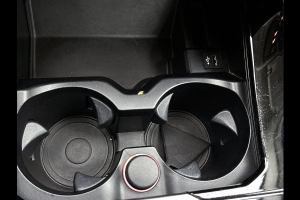 BMW X3 XDrive20i Launch Edition High Executive (Dealer OnderH, Navi, Camera, Parkeersensoren, StoelV, Cruise Con, Climate Con,Etc)