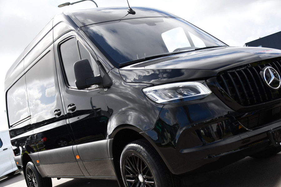 Mercedes-Benz Sprinter 317 1.9 CDI L2H2 RWD Black Edition Camera, Cruise, Carplay, LED, 170pk, Automaat, Stoelverwarming, Standkachel,