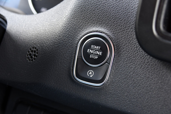 Mercedes-Benz Sprinter 317 1.9 CDI L2H2 RWD Black Edition Camera, Cruise, Carplay, LED, 170pk, Automaat, Stoelverwarming, Standkachel,