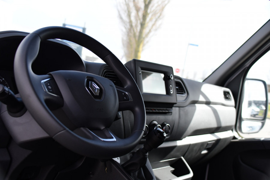 Renault Master T35 2.3 dCi 180 L2H2 DC PB Edition Camera, Cruise, Carplay, LED, 2 x Schuifdeur, Multimedia, 180pk, 6 zitplaatsen, Uniek!