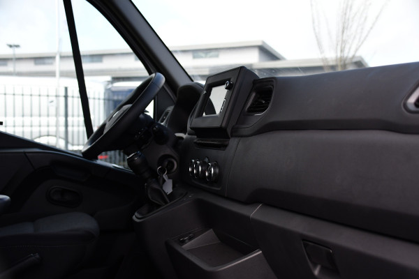 Renault Master T35 2.3 dCi 180 L2H2 DC PB Edition Camera, Cruise, Carplay, LED, 2 x Schuifdeur, Multimedia, 180pk, 6 zitplaatsen, Uniek!