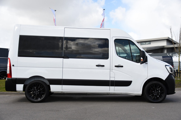Renault Master T35 2.3 dCi 180 L2H2 DC PB Edition Camera, Cruise, Carplay, LED, 2 x Schuifdeur, Multimedia, 180pk, 6 zitplaatsen, Uniek!