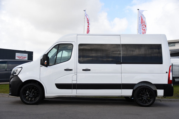 Renault Master T35 2.3 dCi 180 L2H2 DC PB Edition Camera, Cruise, Carplay, LED, 2 x Schuifdeur, Multimedia, 180pk, 6 zitplaatsen, Uniek!