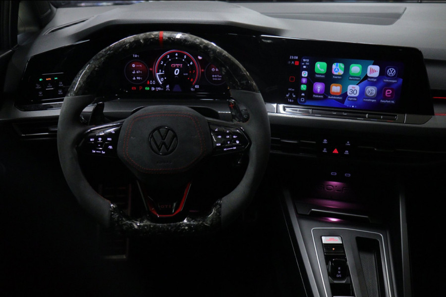 Volkswagen Golf 2.0 TSI GTI CLUBSPORT /PANO/CARPLAY/ACC/BLINDSPOT/SFEER/VOL