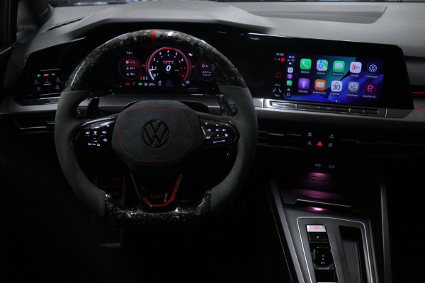 Volkswagen Golf 2.0 TSI GTI CLUBSPORT /PANO/CARPLAY/ACC/BLINDSPOT/SFEER/VOL