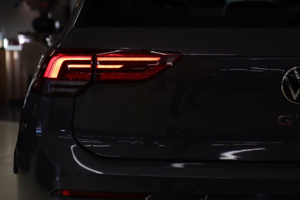 Volkswagen Golf 2.0 TSI GTI CLUBSPORT /PANO/CARPLAY/ACC/BLINDSPOT/SFEER/VOL