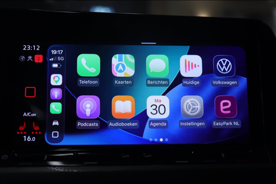 Volkswagen Golf 2.0 TSI GTI CLUBSPORT /PANO/CARPLAY/ACC/BLINDSPOT/SFEER/VOL