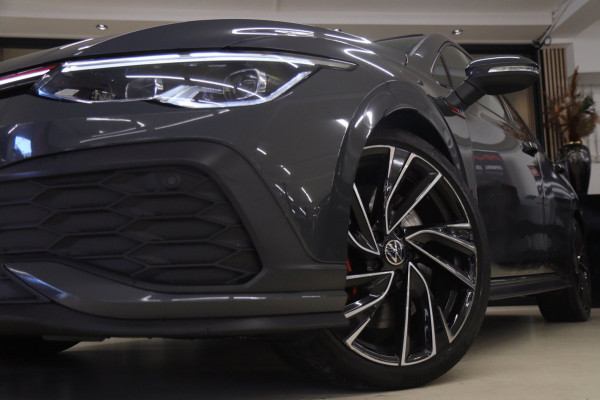 Volkswagen Golf 2.0 TSI GTI CLUBSPORT /PANO/CARPLAY/ACC/BLINDSPOT/SFEER/VOL