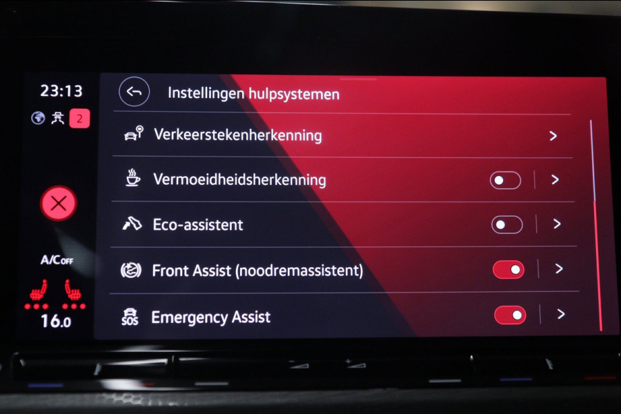 Volkswagen Golf 2.0 TSI GTI CLUBSPORT /PANO/CARPLAY/ACC/BLINDSPOT/SFEER/VOL