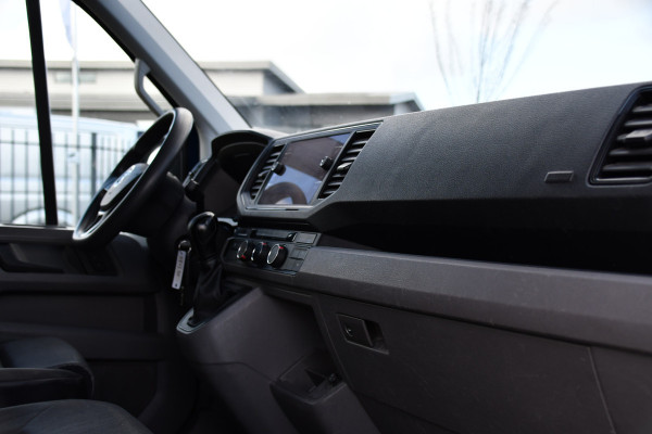 Volkswagen Crafter 35 2.0 TDI L3H3 PB Edition Cruise, Carplay, LED, 140pk, Automaat, Multimedia, Geveerde stoel, Sensoren, Uniek!