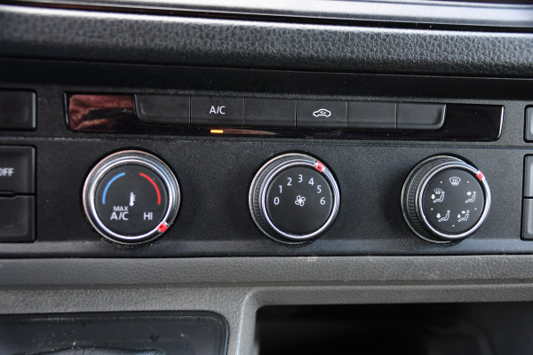 Volkswagen Crafter 35 2.0 TDI L3H3 PB Edition Cruise, Carplay, LED, 140pk, Automaat, Multimedia, Geveerde stoel, Sensoren, Uniek!