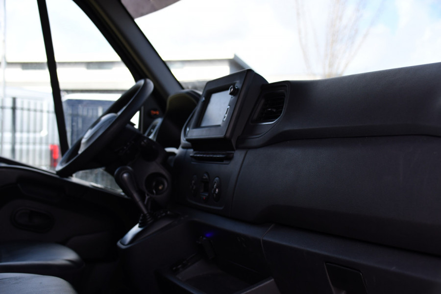 Opel Movano 2.3 Turbo L1H1 Black Edition Camera, Cruise, Carplay, Clima, 150pk, Automaat, Trekhaak, NAVI, Sensoren, Uniek!