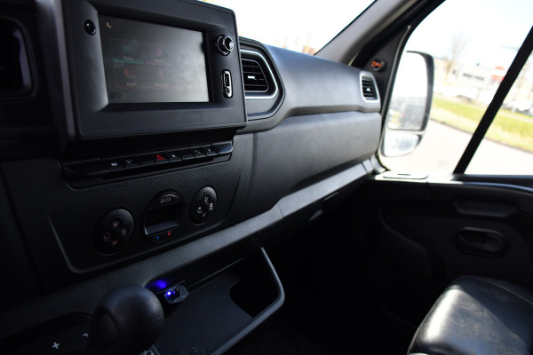 Opel Movano 2.3 Turbo L1H1 Black Edition Camera, Cruise, Carplay, Clima, 150pk, Automaat, Trekhaak, NAVI, Sensoren, Uniek!