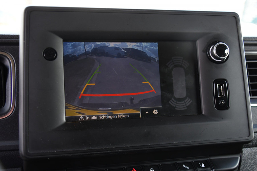 Opel Movano 2.3 Turbo L1H1 Black Edition Camera, Cruise, Carplay, Clima, 150pk, Automaat, Trekhaak, NAVI, Sensoren, Uniek!