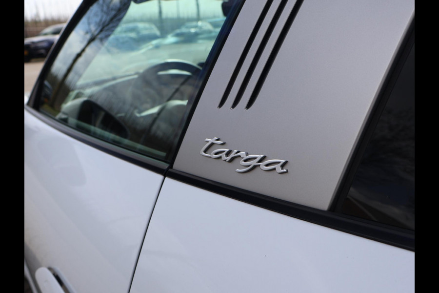 Porsche 911 Targa 4S 3.0 450 PK 992 ORIGINEEL NEDERLANDS | SPORTUITLAAT | 17.981 KM | 360 CAMERA | 20 INCH LMV