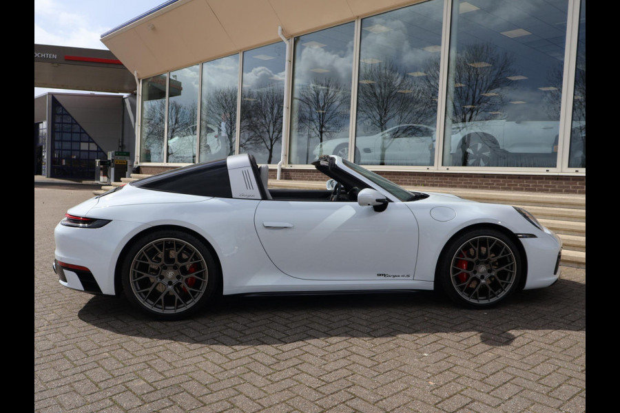 Porsche 911 Targa 4S 3.0 450 PK 992 ORIGINEEL NEDERLANDS | SPORTUITLAAT | 17.981 KM | 360 CAMERA | 20 INCH LMV