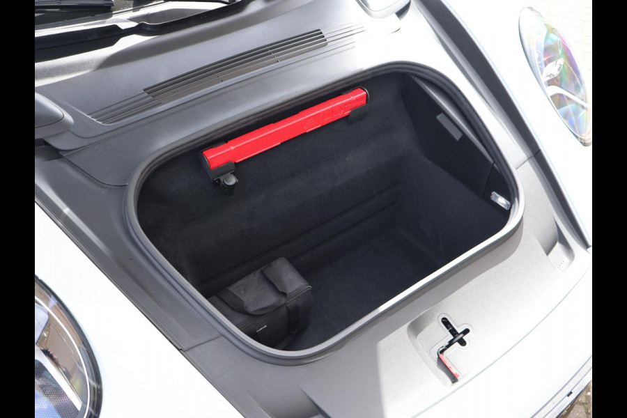 Porsche 911 Targa 4S 3.0 450 PK 992 ORIGINEEL NEDERLANDS | SPORTUITLAAT | 17.981 KM | 360 CAMERA | 20 INCH LMV