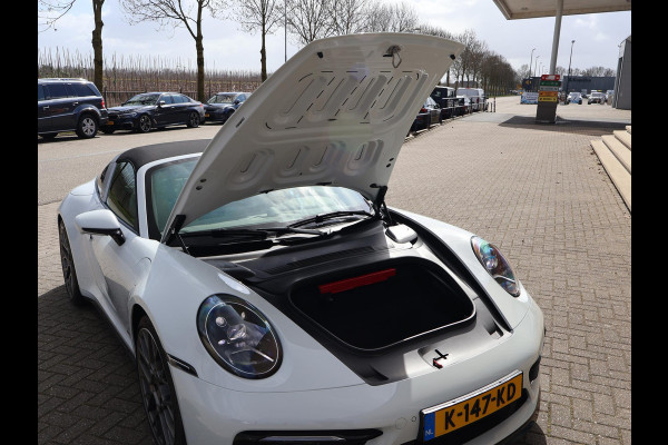 Porsche 911 Targa 4S 3.0 450 PK 992 ORIGINEEL NEDERLANDS | SPORTUITLAAT | 17.981 KM | 360 CAMERA | 20 INCH LMV