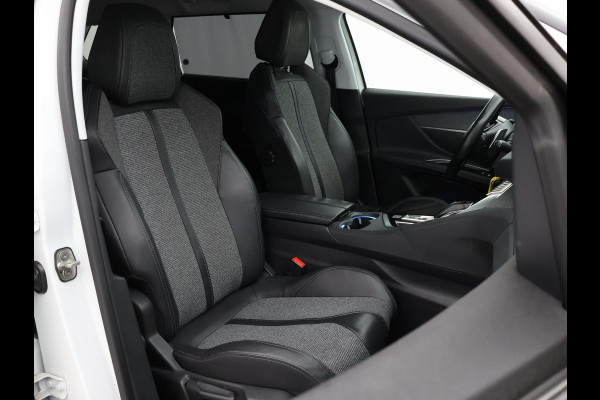 Peugeot 5008 1.2 130 PK AUT. 7-PERS PT ALLURE + TREKHAAK | CARPLAY | CAMERA | SFEERVERL.