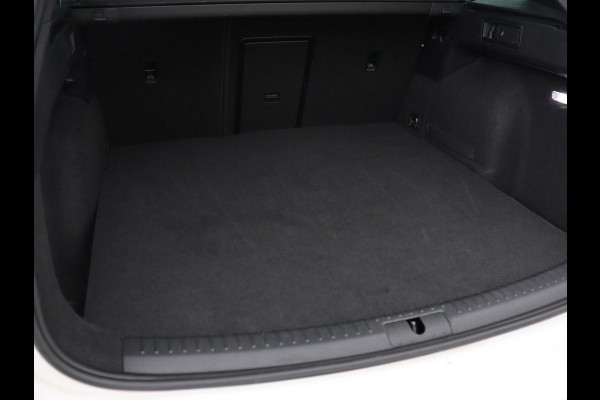 CUPRA Leon 1.4 e-Hybrid | Carplay | Stoel & stuurverwarming | Camera | Adaptive cruise | Navigatie | Sfeerverlichting | Full LED | Memory | PHEV | Plug In