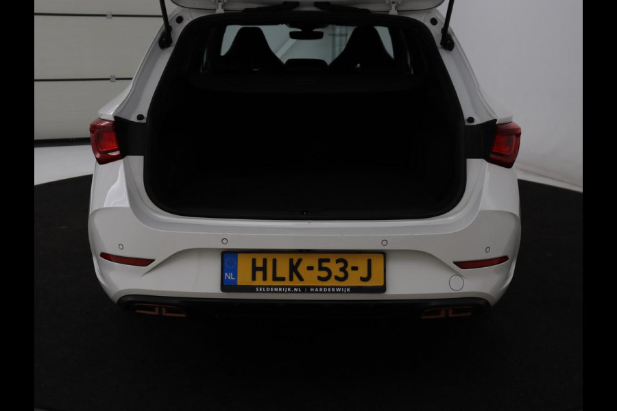 CUPRA Leon 1.4 e-Hybrid | Carplay | Stoel & stuurverwarming | Camera | Adaptive cruise | Navigatie | Sfeerverlichting | Full LED | Memory | PHEV | Plug In