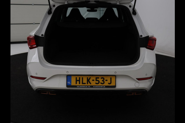 CUPRA Leon 1.4 e-Hybrid | Carplay | Stoel & stuurverwarming | Camera | Adaptive cruise | Navigatie | Sfeerverlichting | Full LED | Memory | PHEV | Plug In