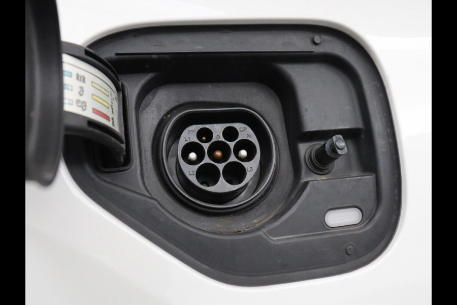 CUPRA Leon 1.4 e-Hybrid | Carplay | Stoel & stuurverwarming | Camera | Adaptive cruise | Navigatie | Sfeerverlichting | Full LED | Memory | PHEV | Plug In