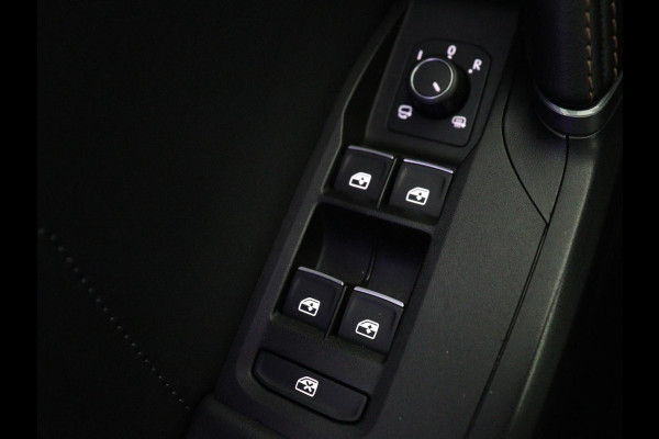 CUPRA Leon 1.4 e-Hybrid | Carplay | Stoel & stuurverwarming | Camera | Adaptive cruise | Navigatie | Sfeerverlichting | Full LED | Memory | PHEV | Plug In