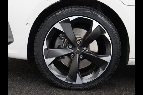 CUPRA Leon 1.4 e-Hybrid | Carplay | Stoel & stuurverwarming | Camera | Adaptive cruise | Navigatie | Sfeerverlichting | Full LED | Memory | PHEV | Plug In